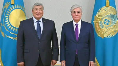 Президент поздравил Токтара Аубакирова с 80-летием