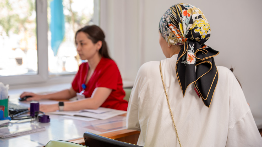 К узким специалистам без участкового - как на самом деле работают эти правила в Казахстане