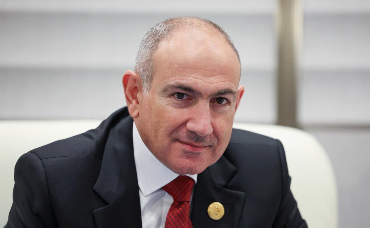 Пашинян объявил о скорой институализации мирного договора с Азербайджаном