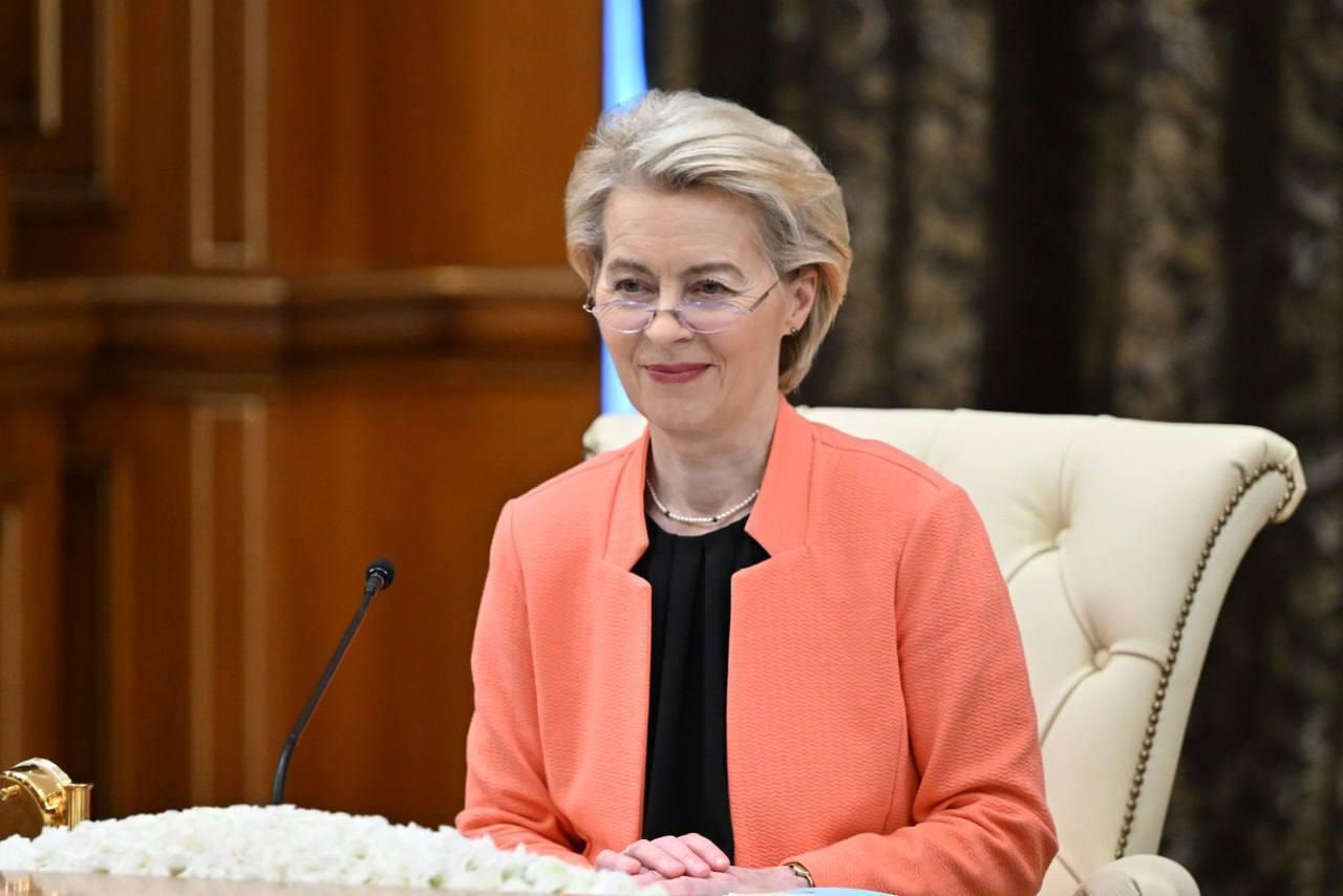Урсула фон дер Ляйен совершит визит в Азербайджан