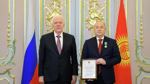 Генпрокурор России вручил кыргызскому коллеге орден Дружбы — наградил Путин