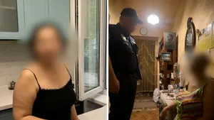 Соседи пожаловались на квартиру, из-за которой невозможно открыть окна в Алматы