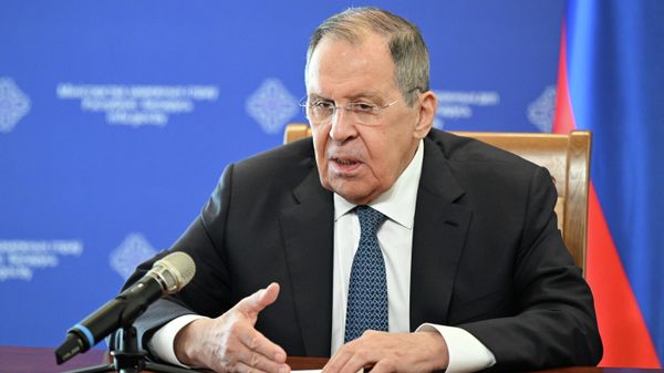 Лавров: Запад пытается обелить киевский режим