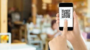 Казахстанцев предупредили о подозрительных QR-кодах на улицах