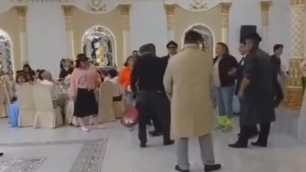 Шуточный обряд на казахской свадьбе перерос в драку на западе Казахстана