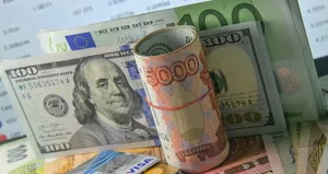 Курс на 19 июня: доллар стабилен, евро упал более чем на 1 сом