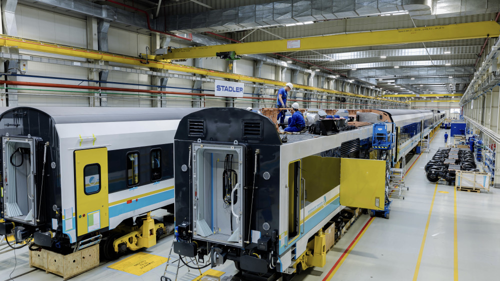 Вагоны Stadler за миллиарды тенге для Казахстана снова задерживаются - названа причина