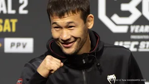 Непобежденный боец UFC намекнул на бой с Шавкатом Рахмоновым