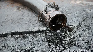 “Нефть - наше счастье и несчастье“- депутат высказался о штрафах для загрязнителей